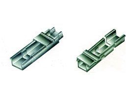 Flame retardant tray connection mode